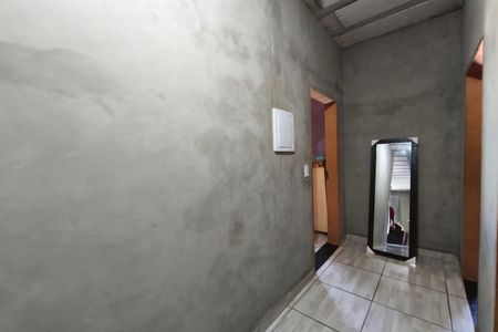 Casa à venda com 250m², 3 quartos e 3 vagas Casa à venda com 250m², 3 quartos e 3 vagasCorredor - Quartos