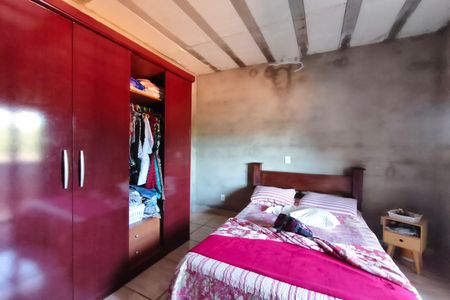 Casa à venda com 250m², 3 quartos e 3 vagas Casa à venda com 250m², 3 quartos e 3 vagasQuarto 2