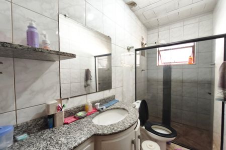 Casa à venda com 250m², 3 quartos e 3 vagas Casa à venda com 250m², 3 quartos e 3 vagasLavabo