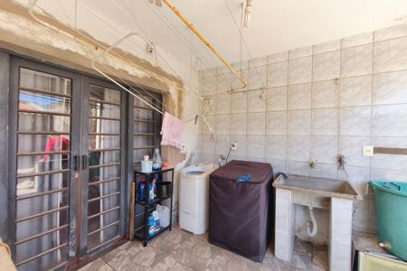 Casa à venda com 250m², 3 quartos e 3 vagas Casa à venda com 250m², 3 quartos e 3 vagasÁrea de Serviço