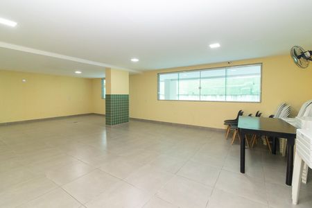 Apartamento para alugar com 93m², 4 quartos e 1 vagaÁrea comum - Salão de festas