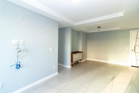 Sala de apartamento para alugar com 4 quartos, 93m² em Vila Valqueire, Rio de Janeiro