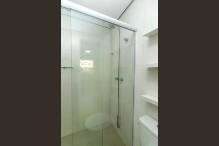 Banheiro da Suíte de apartamento para alugar com 4 quartos, 93m² em Vila Valqueire, Rio de Janeiro