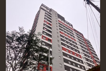 Fachada de kitnet/studio para alugar com 1 quarto, 20m² em Vila Ema, São Paulo