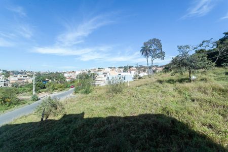 Sala - Vista de apartamento à venda com 2 quartos, 73m² em Nacional, Contagem