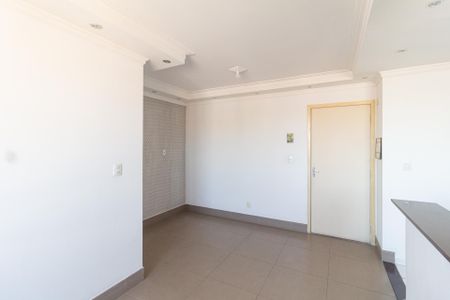 Sala de apartamento para alugar com 2 quartos, 50m² em Cidade Ariston Estela Azevedo, Carapicuíba