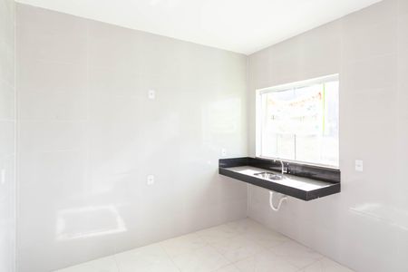 Cozinha de apartamento à venda com 2 quartos, 145m² em Nacional, Contagem