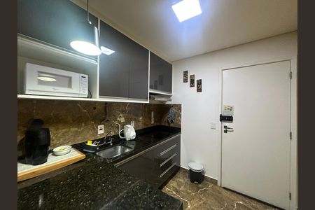 Cozinha de apartamento à venda com 1 quarto, 26m² em Bethaville I, Barueri