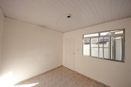 Casa para alugar com 60m², 1 quarto e sem vaga