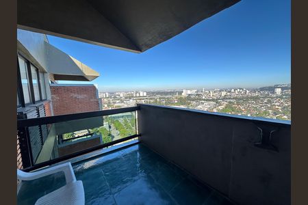 Apartamento para alugar com 115m², 2 quartos e 2 vagas Apartamento para alugar com 115m², 2 quartos e 2 vagasVaranda