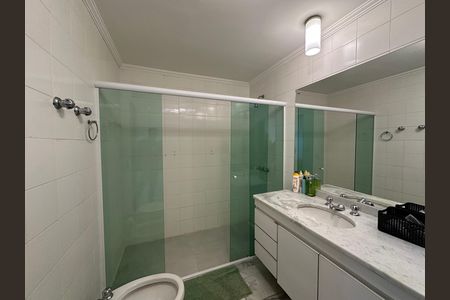 Apartamento para alugar com 115m², 2 quartos e 2 vagas Apartamento para alugar com 115m², 2 quartos e 2 vagasBanheiro da Suíte