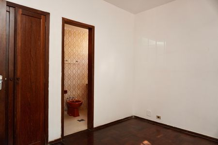 Suíte  de apartamento à venda com 3 quartos, 110m² em Santa Lúcia, Belo Horizonte