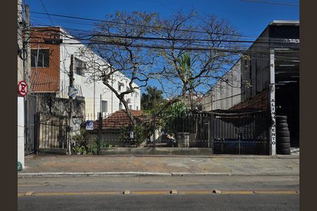 Fachada de casa à venda com 8 quartos, 520m² em Lapa, São Paulo