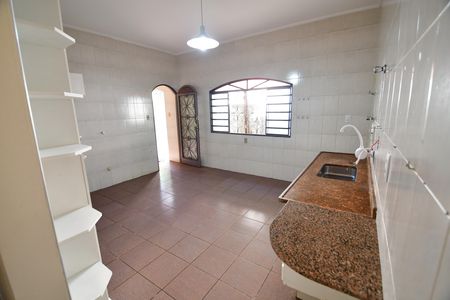 Cozinha de casa para alugar com 4 quartos, 262m² em Chácara Santa Margarida, Campinas