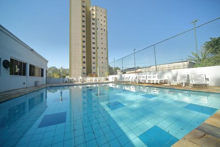 Apartamento à venda com 63m², 3 quartos e 1 vagaÁrea comum - Piscina