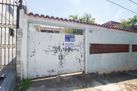Fachada de casa para alugar com 3 quartos, 150m² em Campo Grande, Rio de Janeiro