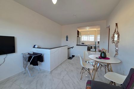 Casa de condomínio para alugar com 52m², 2 quartos e 1 vaga Casa de condomínio para alugar com 52m², 2 quartos e 1 vagaSala