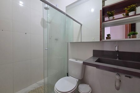 Casa de condomínio para alugar com 52m², 2 quartos e 1 vaga Casa de condomínio para alugar com 52m², 2 quartos e 1 vagaBanheiro