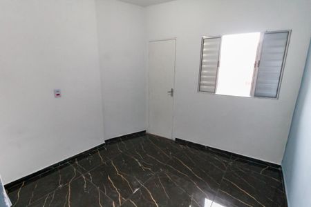 Quarto de casa para alugar com 1 quarto, 38m² em Campo Limpo, São Paulo