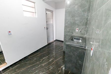 Cozinha de casa para alugar com 1 quarto, 38m² em Campo Limpo, São Paulo