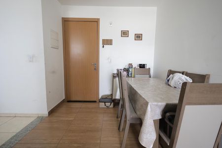 Apartamento à venda com 50m², 2 quartos e 1 vaga Apartamento à venda com 50m², 2 quartos e 1 vagaSala