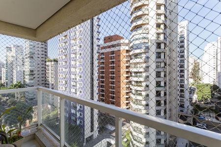 Varanda de apartamento à venda com 3 quartos, 142m² em Moema, São Paulo