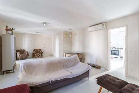 Sala de apartamento à venda com 3 quartos, 142m² em Moema, São Paulo