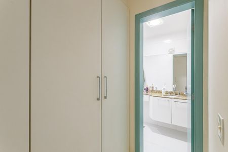 Apartamento à venda com 142m², 3 quartos e 2 vagasSuíte 2