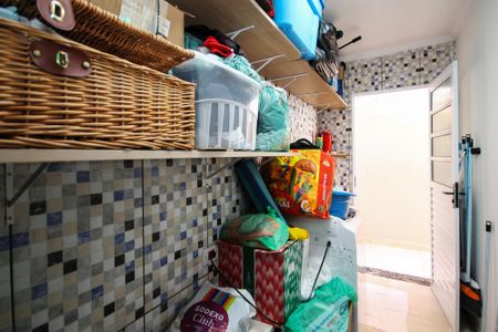 Lavanderia/ Despensa de casa para alugar com 2 quartos, 120m² em Outeiro de Passárgada, Cotia