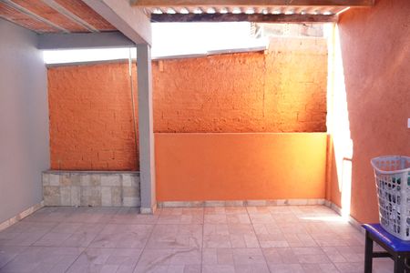 Área externa de casa para alugar com 1 quarto, 100m² em Vila Nova Curuca, São Paulo