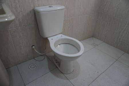 Banheiro de casa para alugar com 1 quarto, 100m² em Vila Nova Curuca, São Paulo
