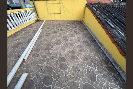 Sacada de casa à venda com 3 quartos, 100m² em Jardim Paris, São Paulo