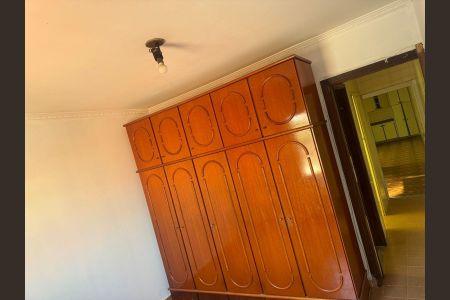 Foto 04 de casa à venda com 3 quartos, 201m² em Parque Maria Domitila, São Paulo