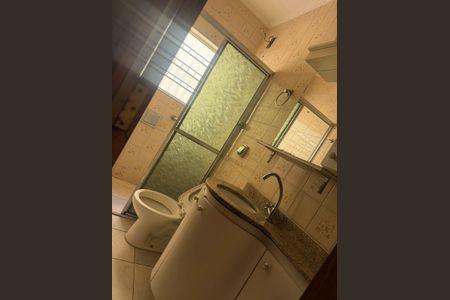 Foto 05 de casa à venda com 3 quartos, 201m² em Parque Maria Domitila, São Paulo