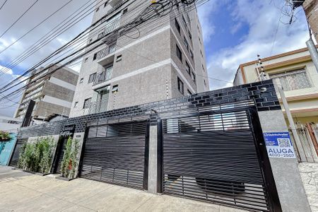 Fachada com Plaquinha de apartamento para alugar com 1 quarto, 32m² em Tatuapé, São Paulo