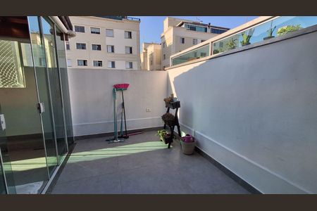 Apartamento à venda com 110m², 2 quartos e 1 vaga Apartamento à venda com 110m², 2 quartos e 1 vagaÁrea de Serviço