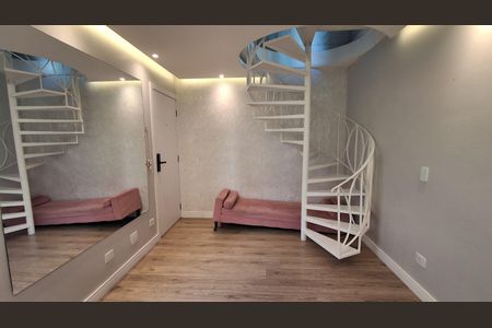 Apartamento à venda com 110m², 2 quartos e 1 vaga Apartamento à venda com 110m², 2 quartos e 1 vagaSala
