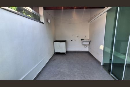 Apartamento à venda com 110m², 2 quartos e 1 vaga Apartamento à venda com 110m², 2 quartos e 1 vagaCobertura