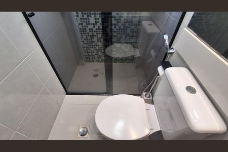 Apartamento à venda com 110m², 2 quartos e 1 vaga Apartamento à venda com 110m², 2 quartos e 1 vagaBanheiro Social
