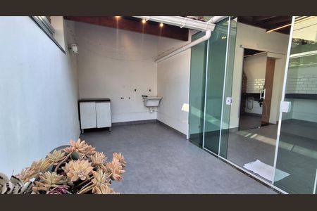 Apartamento à venda com 110m², 2 quartos e 1 vaga Apartamento à venda com 110m², 2 quartos e 1 vagaCobertura