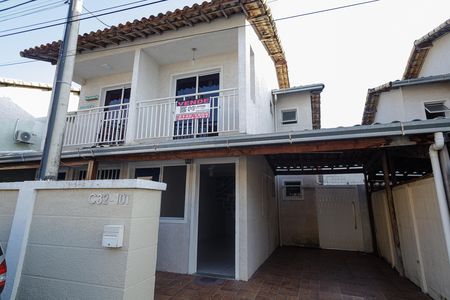 Fachada de casa de condomínio para alugar com 2 quartos, 104m² em Santíssimo, Rio de Janeiro