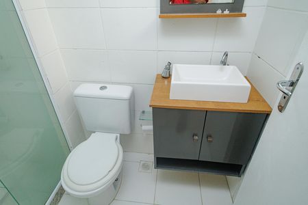 Casa de condomínio para alugar com 104m², 2 quartos e 2 vagas Casa de condomínio para alugar com 104m², 2 quartos e 2 vagasBanheiro da Suíte 1