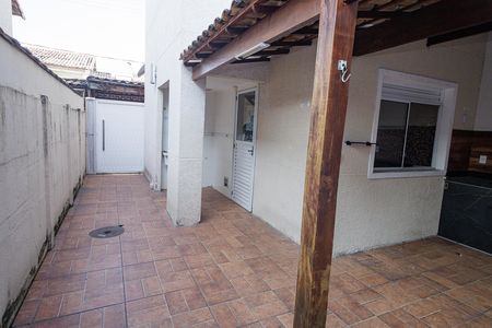 Quintal de casa de condomínio para alugar com 2 quartos, 104m² em Santíssimo, Rio de Janeiro