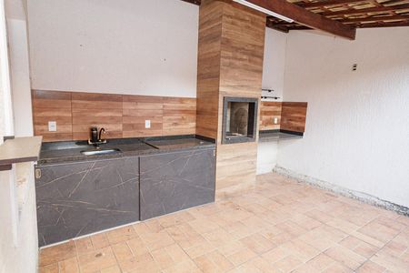 Casa de condomínio para alugar com 104m², 2 quartos e 2 vagas Casa de condomínio para alugar com 104m², 2 quartos e 2 vagasÁrea gourmet