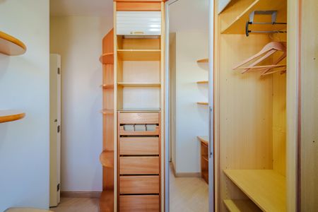 Apartamento para alugar com 70m², 3 quartos e 2 vagas Apartamento para alugar com 70m², 3 quartos e 2 vagasCloset/Quarto