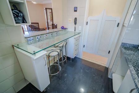 Apartamento para alugar com 70m², 3 quartos e 2 vagas Apartamento para alugar com 70m², 3 quartos e 2 vagasCozinha