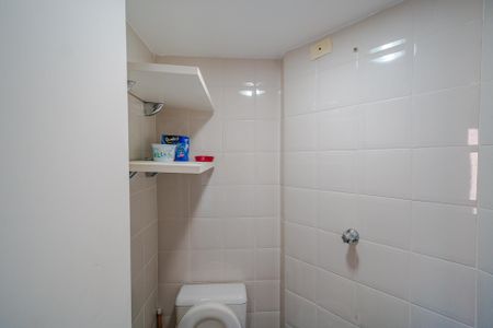 Apartamento para alugar com 70m², 3 quartos e 2 vagas Apartamento para alugar com 70m², 3 quartos e 2 vagasBanheiro 2