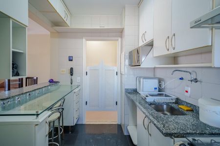 Apartamento para alugar com 70m², 3 quartos e 2 vagas Apartamento para alugar com 70m², 3 quartos e 2 vagasCozinha