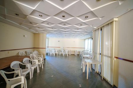 Apartamento para alugar com 70m², 3 quartos e 2 vagas Apartamento para alugar com 70m², 3 quartos e 2 vagasÁrea comum - Salão de festas