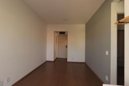 Sala de apartamento para alugar com 2 quartos, 55m² em Vila Guiomar, Santo André